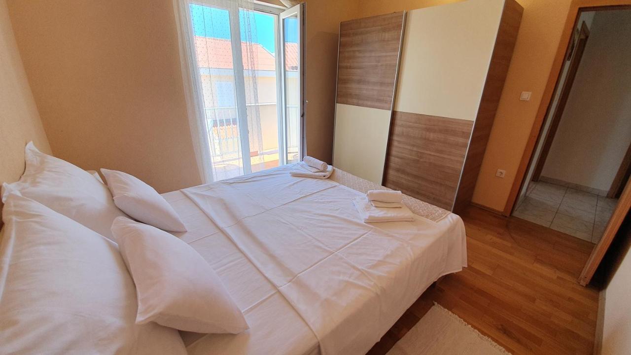 Apartments Miki พาก ภายนอก รูปภาพ