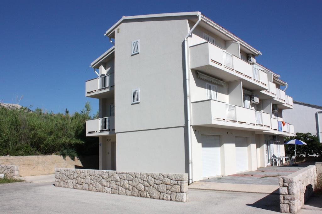 Apartments Miki พาก ภายนอก รูปภาพ